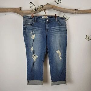 Torrid destroyed cropped skinny jeans